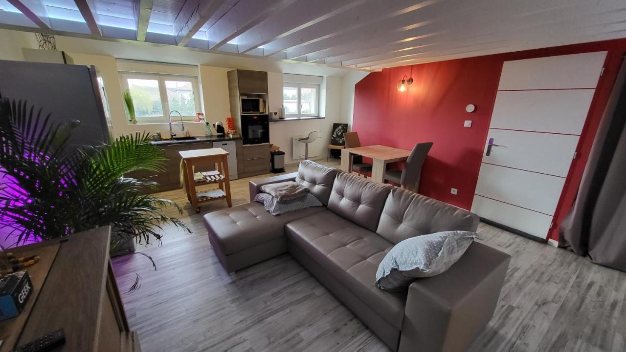 Gite Moderne Et Calme Moncel-sur-Seille Ngoại thất bức ảnh